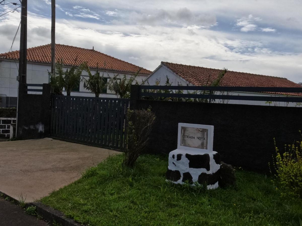Apartamentos Praia Do Almoxarife Horta  Eksteriør billede