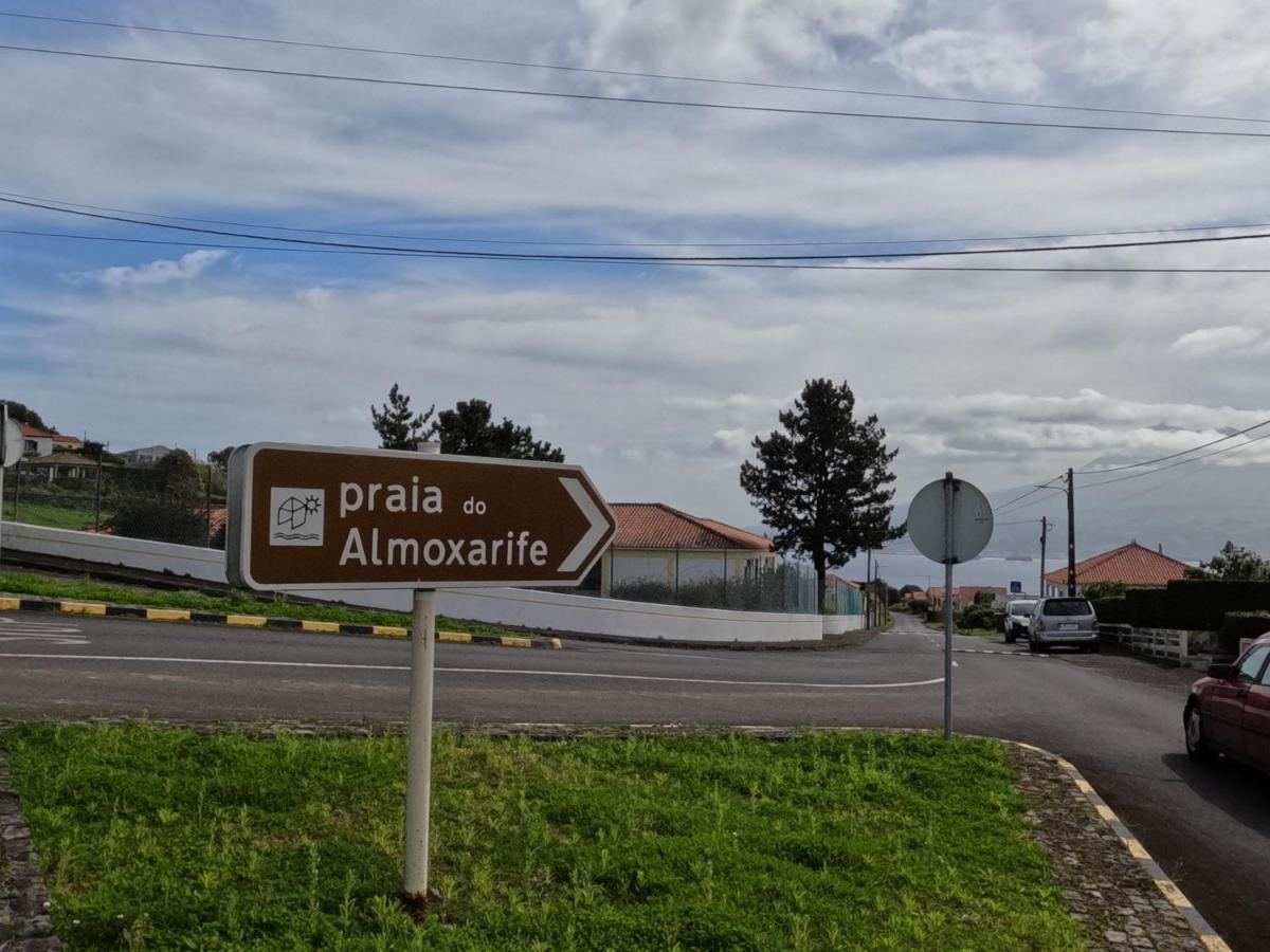 Apartamentos Praia Do Almoxarife Horta  Eksteriør billede